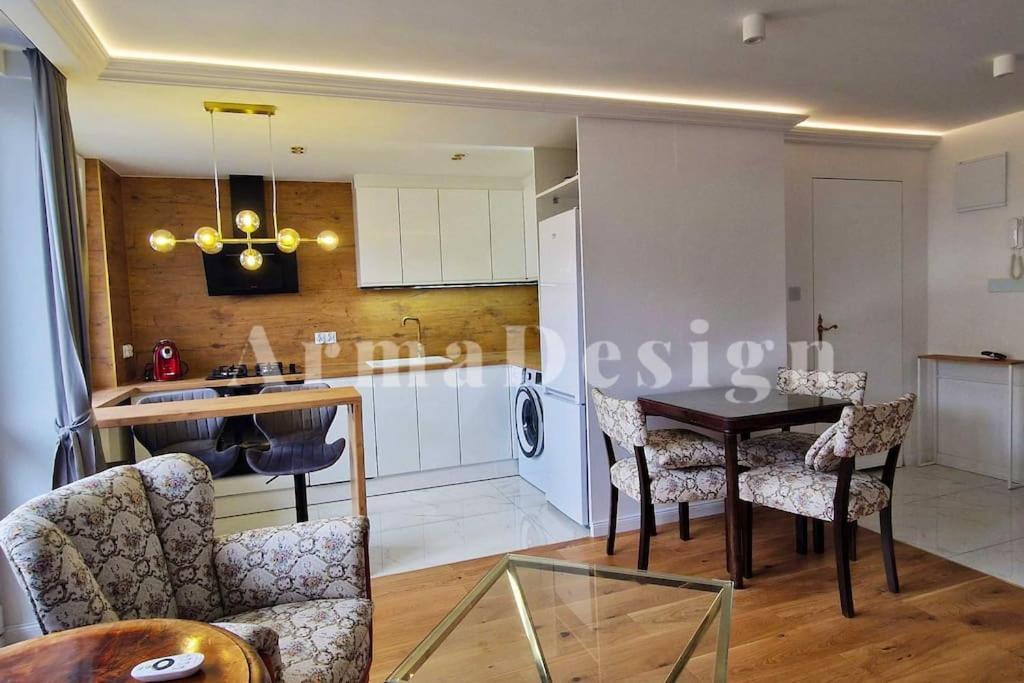 Arma Design Apartment 2 Bedrooms Varsóvia Exterior foto